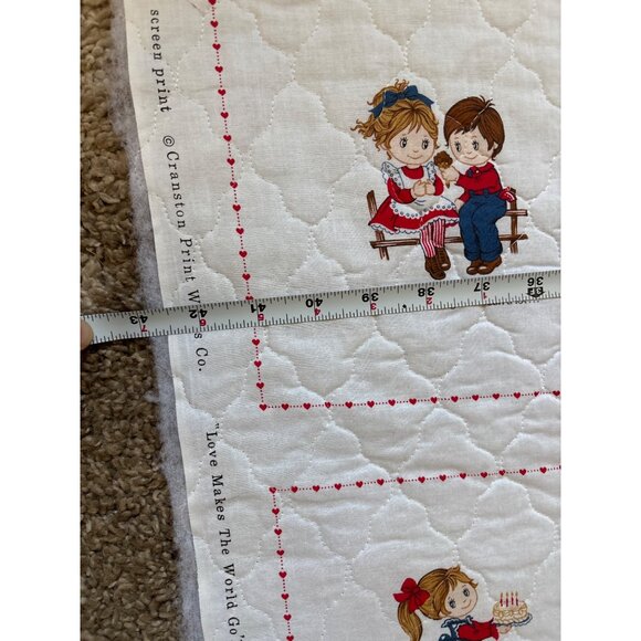 Cranston Print Works "Love Makes the World Go Round" Quilted Fabric Blocks 17" x - Picture 7 of 7